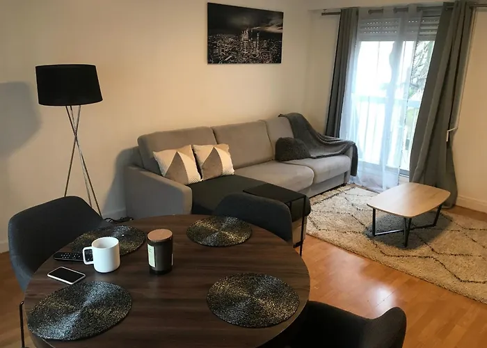 Paris Neuilly-Sur-Seine Appartement Bien Situe